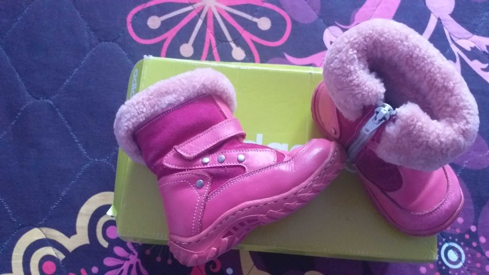 Детски оригинални ботушки за момче размер 32.5   цена 80лв.