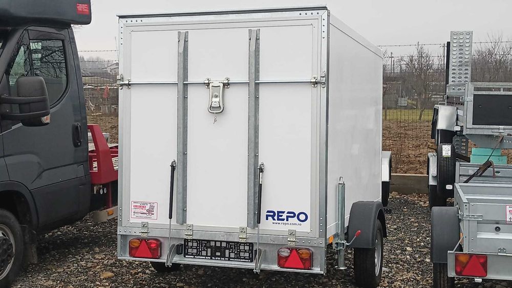 Remorca tip Furgon 206x115 cm sau 250x150 cm, 750 kg,categoria B