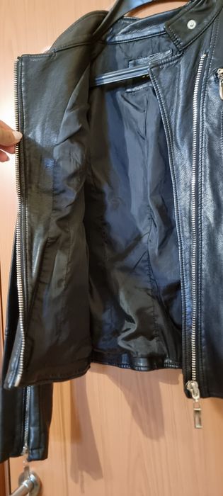 Дамско кожено яке