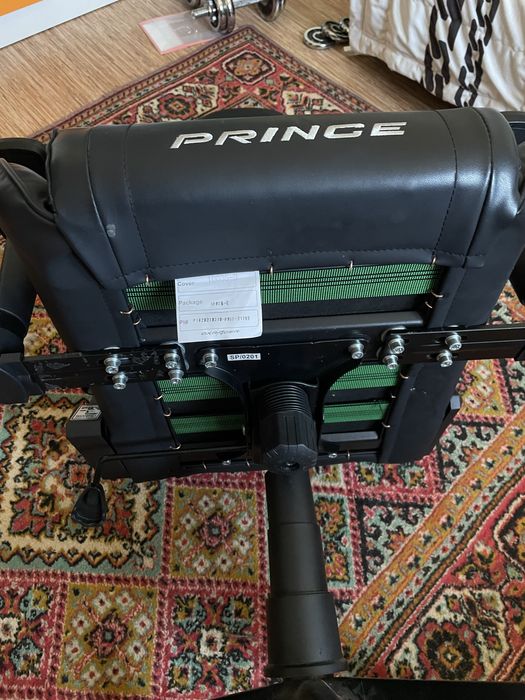 Игровое кресло Dxracer