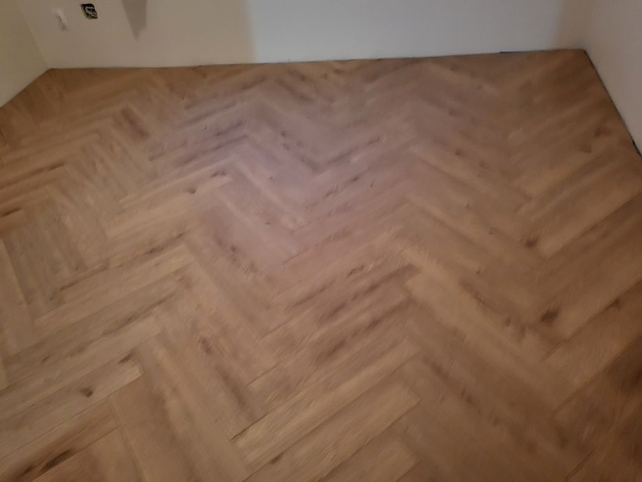 Zugrav ,Faiantar , profesionist