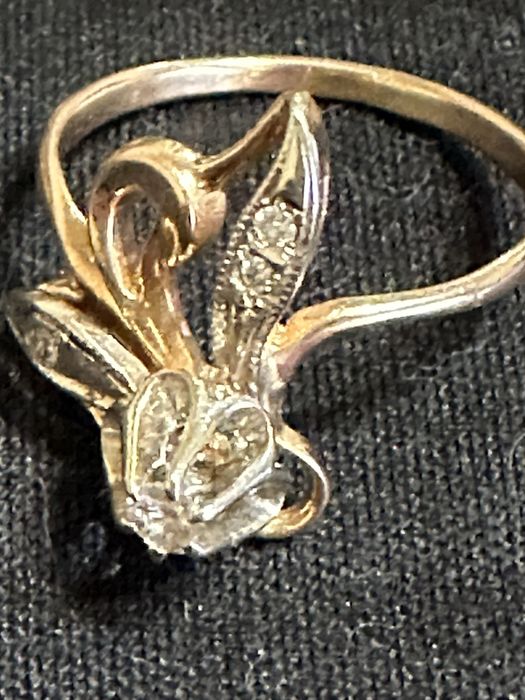 Кольцо с бриллиантами