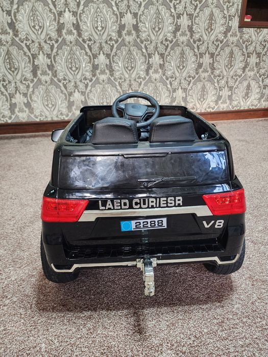 Bolalar uchun moshin. Toyotani kichik varianti.