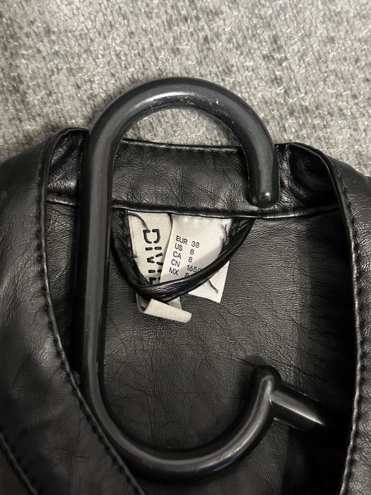 Кожаная куртка H&M