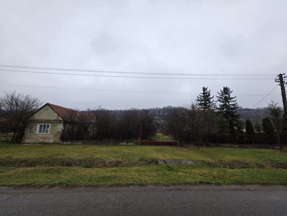 Casă si teren de vânzare