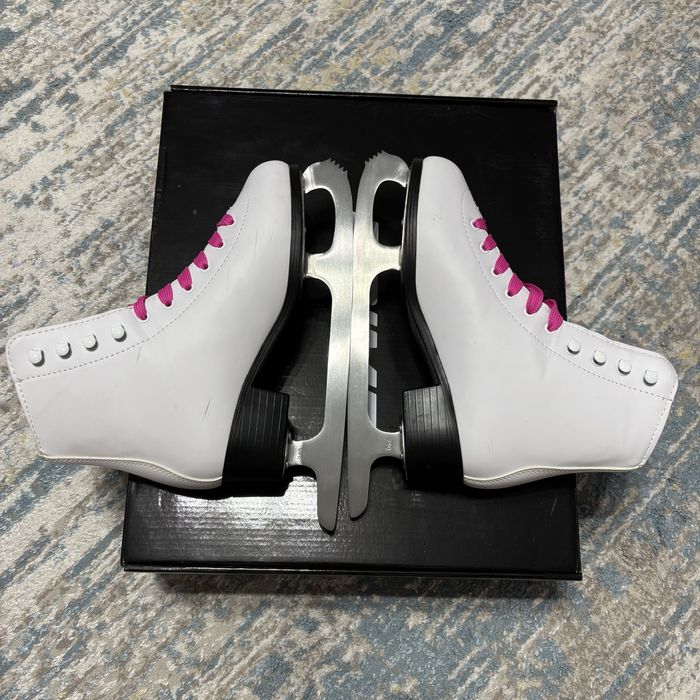 Коньки женские 39 размер