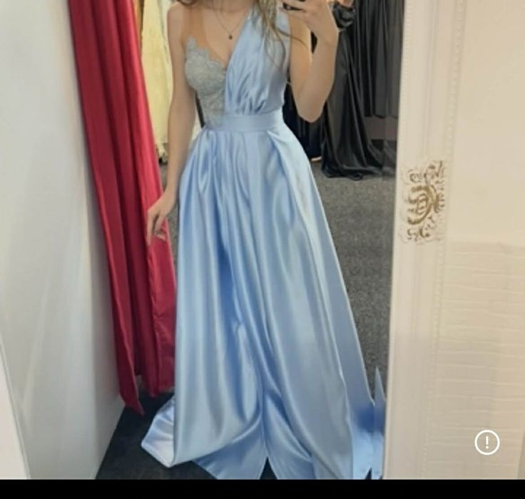 Rochie de seară albastru