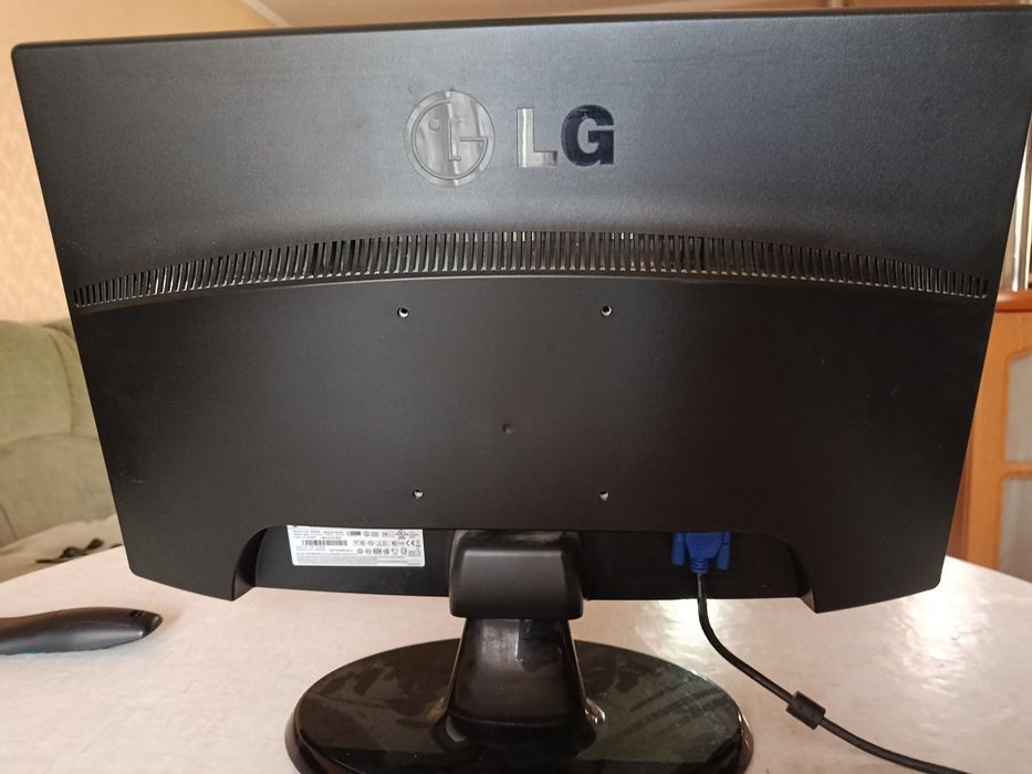 Монитор LG 60 герц