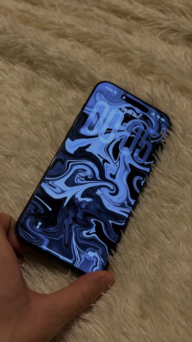 Продам айфон 16 про макс 512