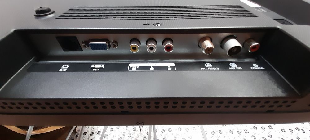 Продам Телевизор Смарт