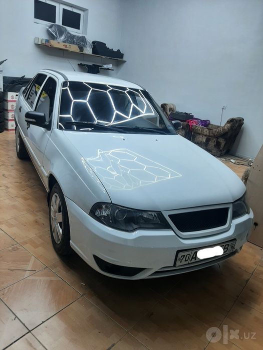 Nexia 2 sotiladi 2014 yil 1.6 mator Benzinda