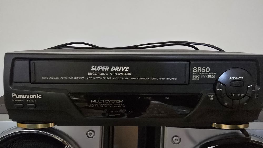Продам видеомагнитофон Panasonic