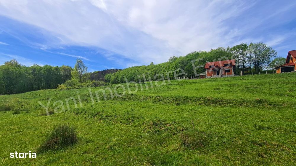 Teren 1066 mp de vânzare în Curtea de Argeș.