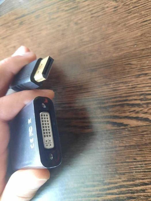 Adaptoare hdmi, vga, dvi, display port