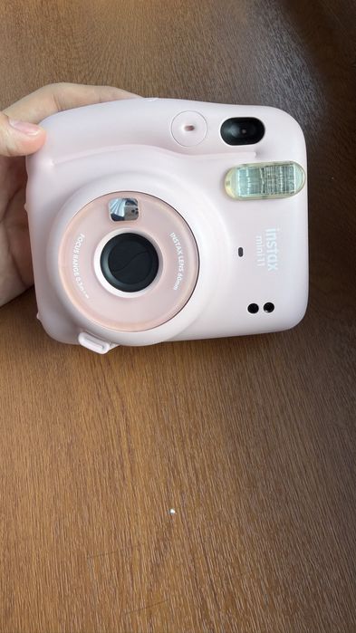 Instax mini 11..