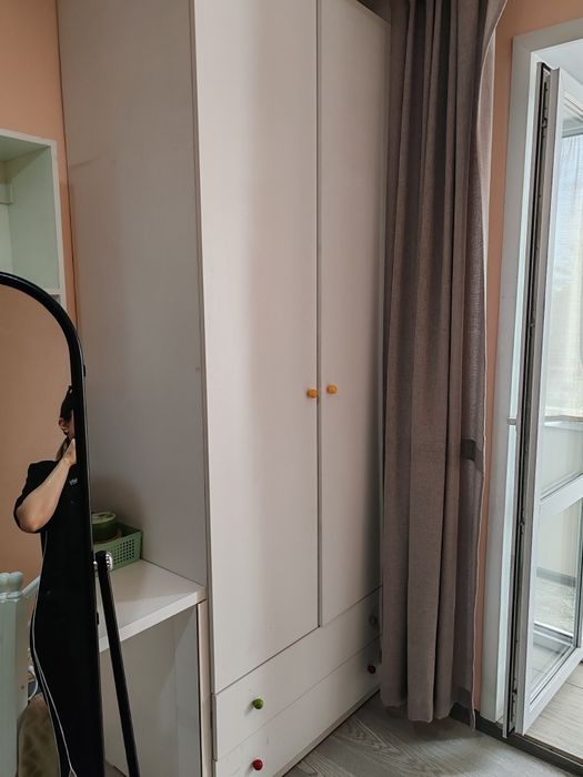 Продам шкаф срочно !