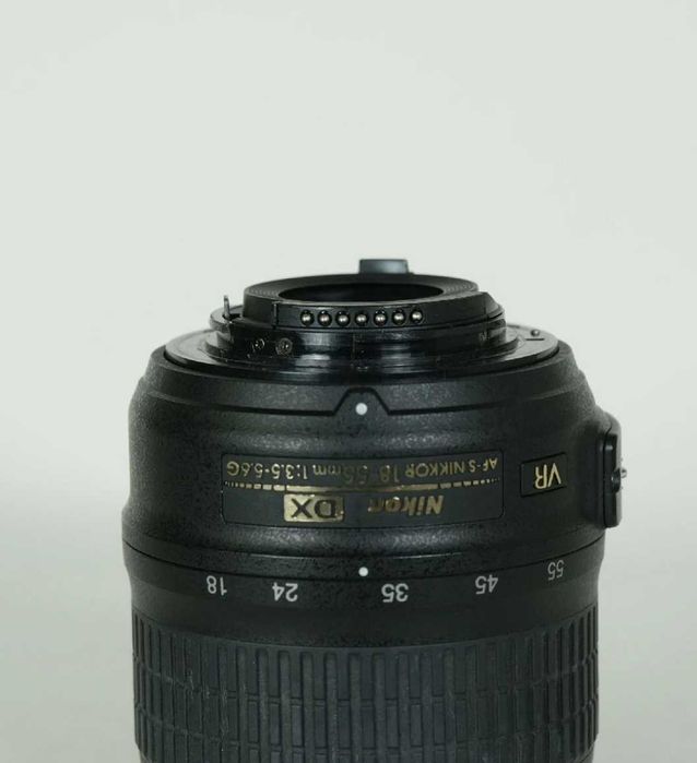 Obiectiv foto Nikon AF-S 18-55mm F3.5-5.6 G VR