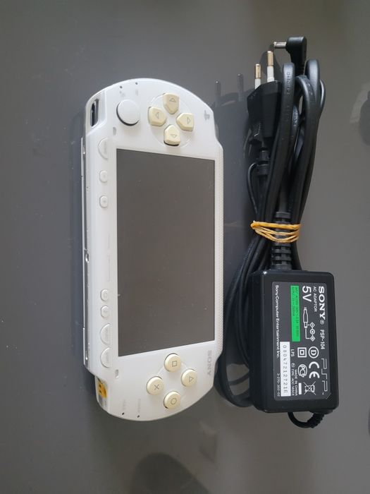 Sony Psp 1004 Alb