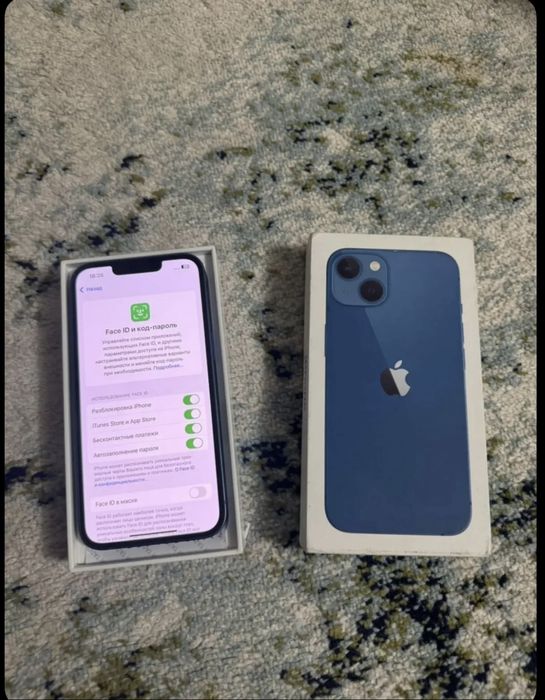 Продам срочно айфон 13 синий