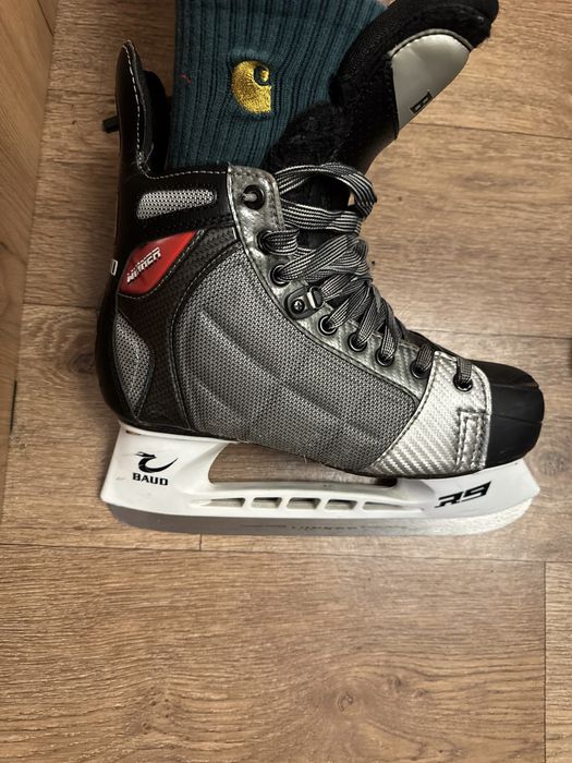Продам коньки BAUD