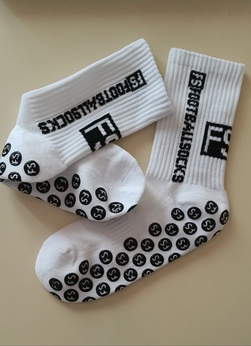 Футбольные  носки новые