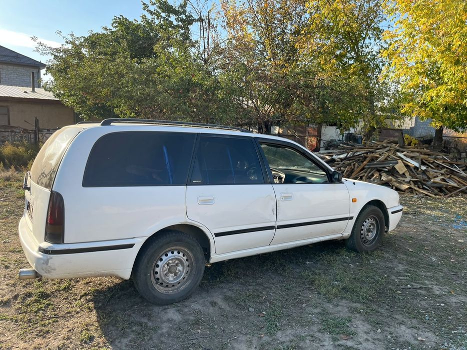 Nissan Primera 1991 года