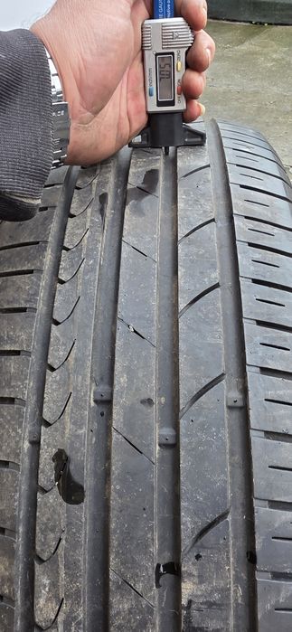 Гуми 4бр 235/60/18 - 1бр  - 135лв