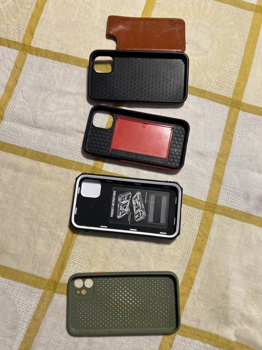 Калъфи за айфон 11
