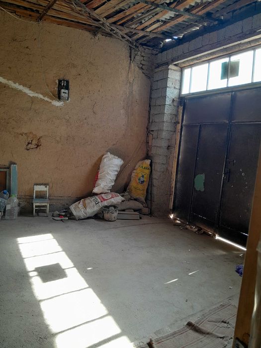 Залинида ховли сотилади тахминан 170 кв