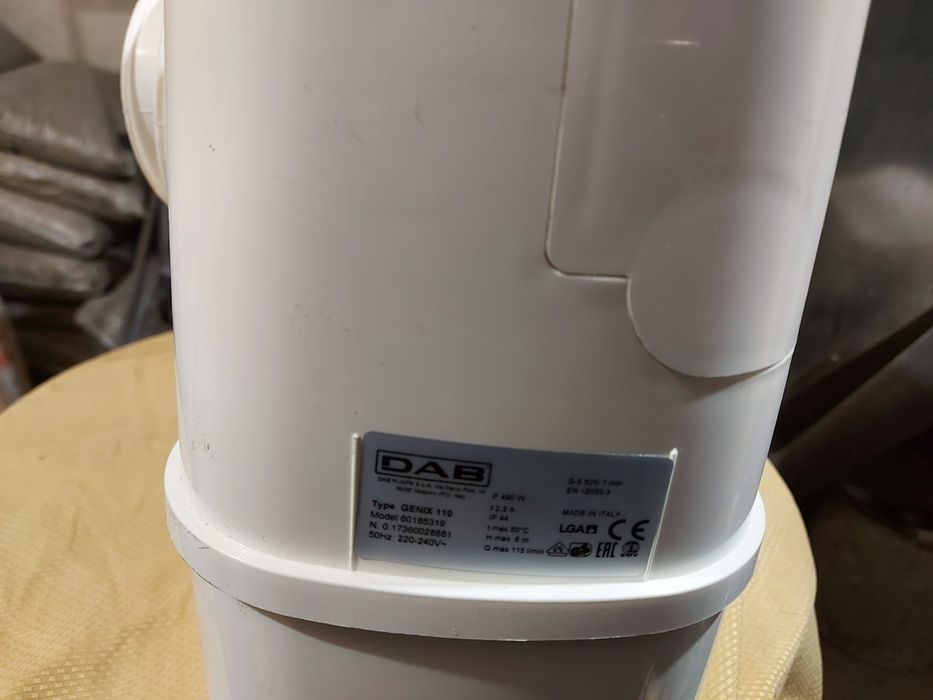 Помпа мелница за тоалетна DAB