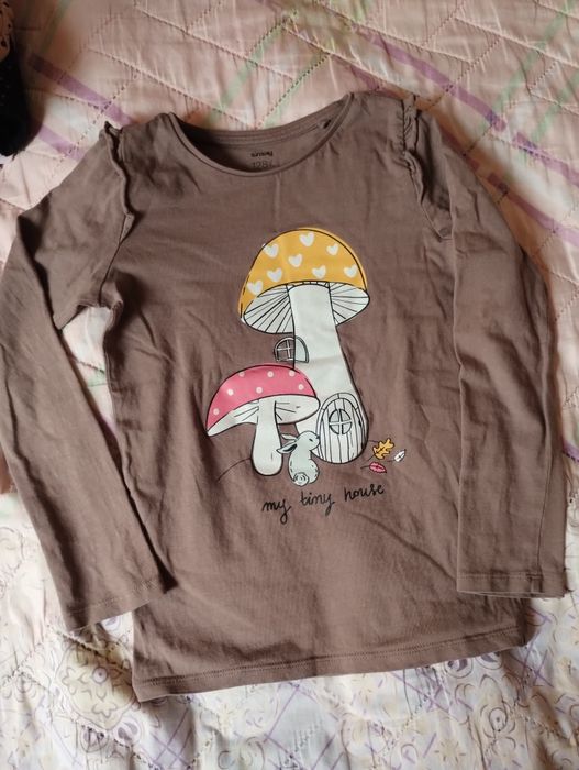 Дрехи за момиче 122/128