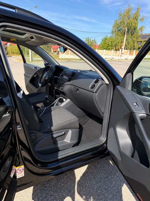 Vand Volkswagen Tiguan 2.0 TDI | 2011 | Panoramic | Proprietar unic