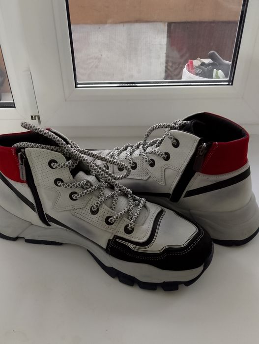 Зимние кроссовки