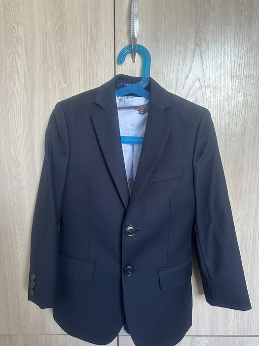 Продам костюм