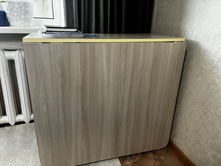 Продам стол в отличном состоянии