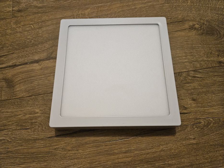 Aplică pătrată 18W LED