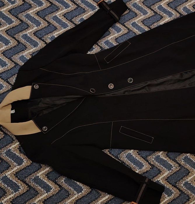 Ichi astarlik qalin plash