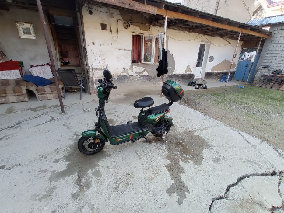 Продаётся скутер электро