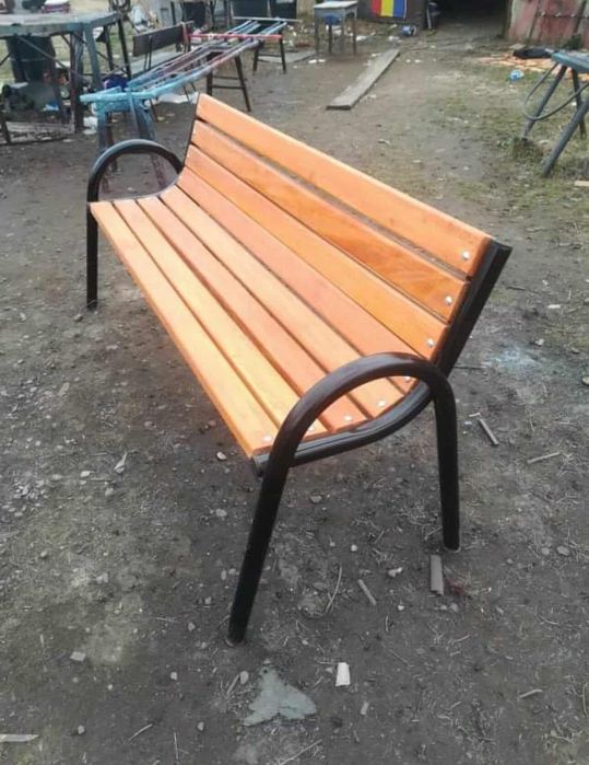 Bănci stradale și seturi de masa cu banca la super preț