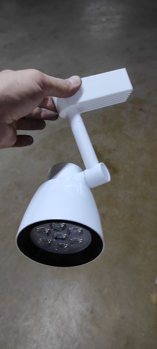 Продам светильники