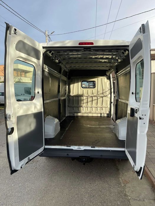 Peugeot Boxer 2.2 Diesel 131 Cp 2013 Euro 5 autoutilitara model lung