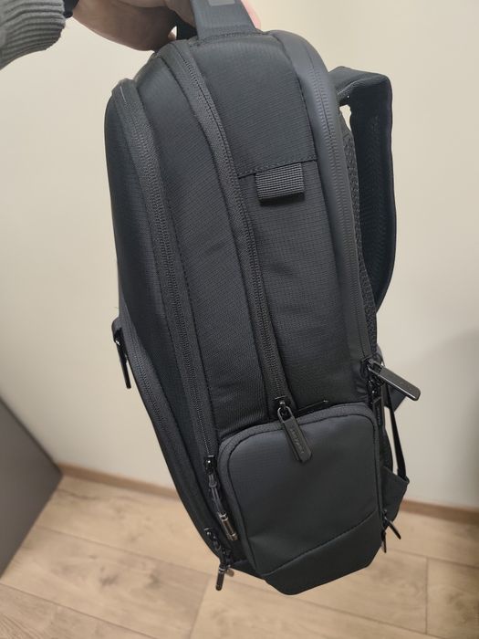 Продам рюкзак оригинал