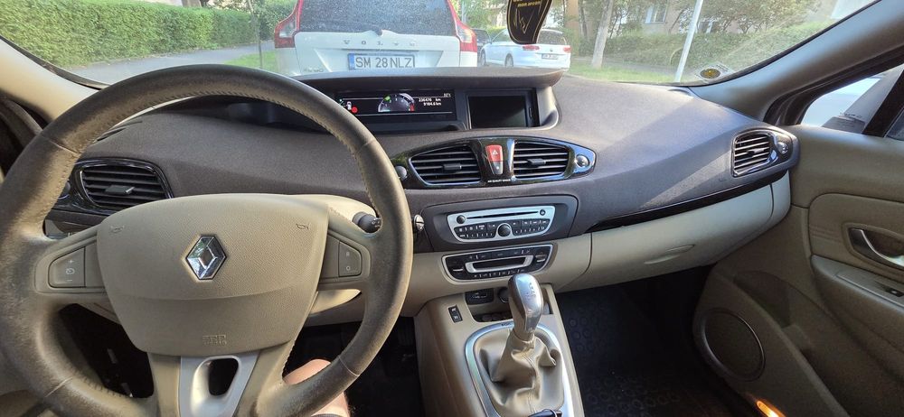 Vând Renault scenic