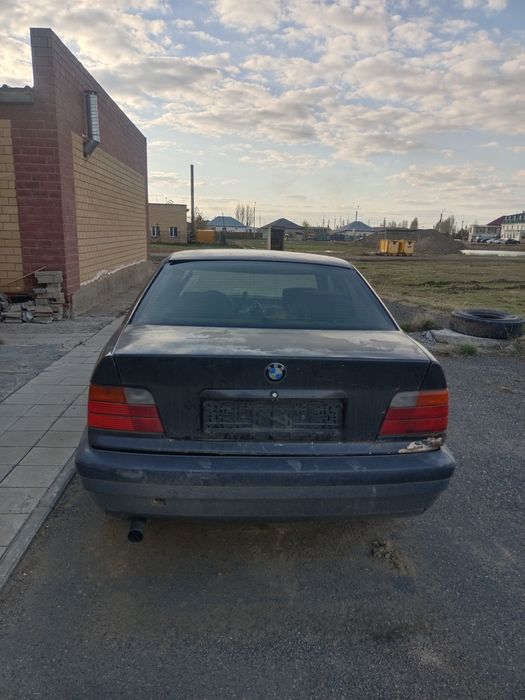 Автомобиль продаю