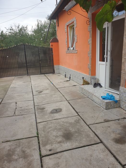 Casă locuibila racordată la gaz