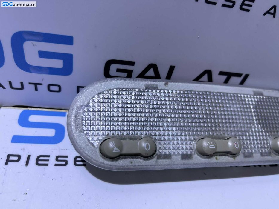 Plafoniera Lumini Lampa Iluminare Interior Habitaclu Renault Scenic 2 2003 - 2009 Cod 8200073234 [M4856]