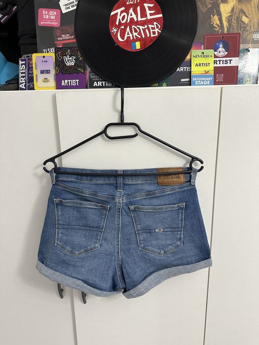 Blugi scurti Tommh Jeans