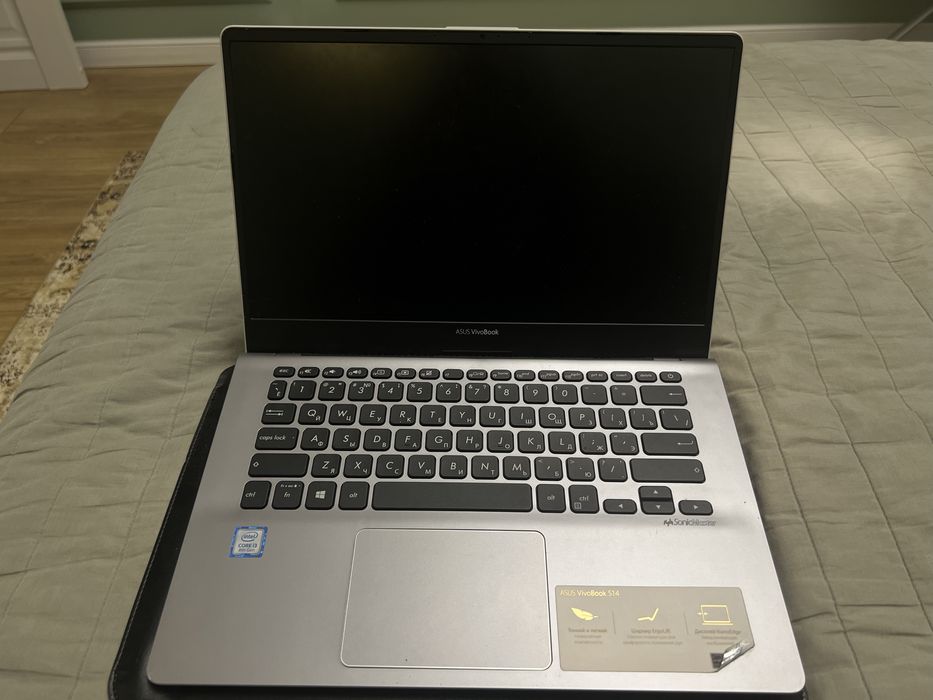 Продам ноутбук Asus vivobook