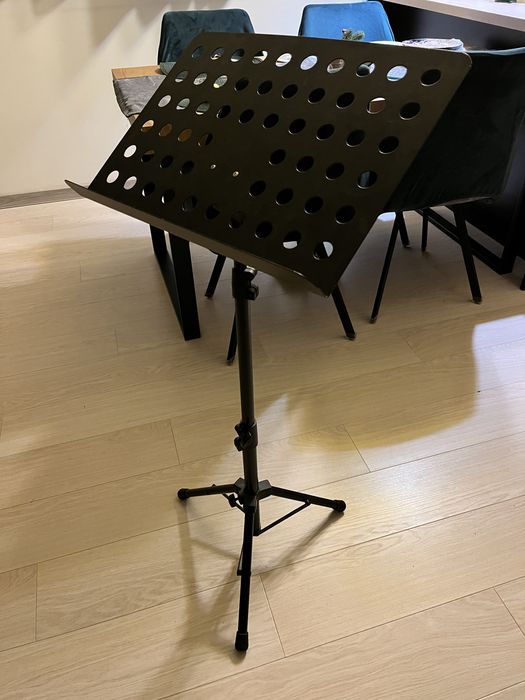 Vand stativ partituri