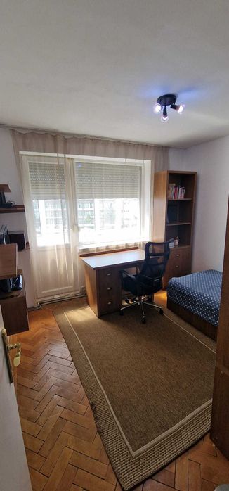 Inchiriez apartament 4 camere Baia Mare zona Gh. Marinescu